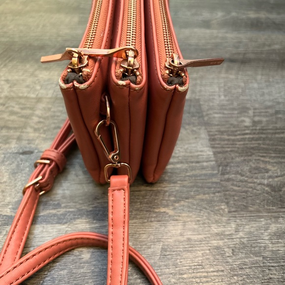 ❌SOLD❌ Matt & Nat Triplet Vegan Crossbody Bag - Picture 7 of 8